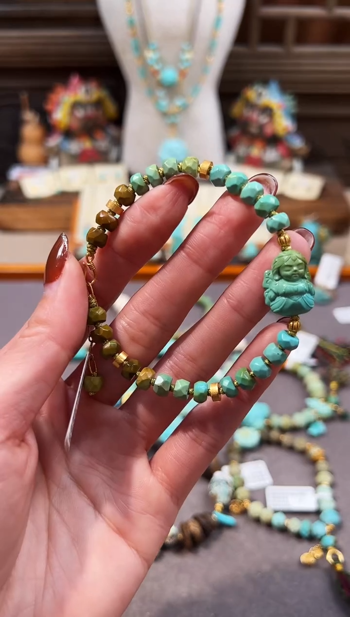 18K金镶嵌绿松石手链申**?绿松石手链