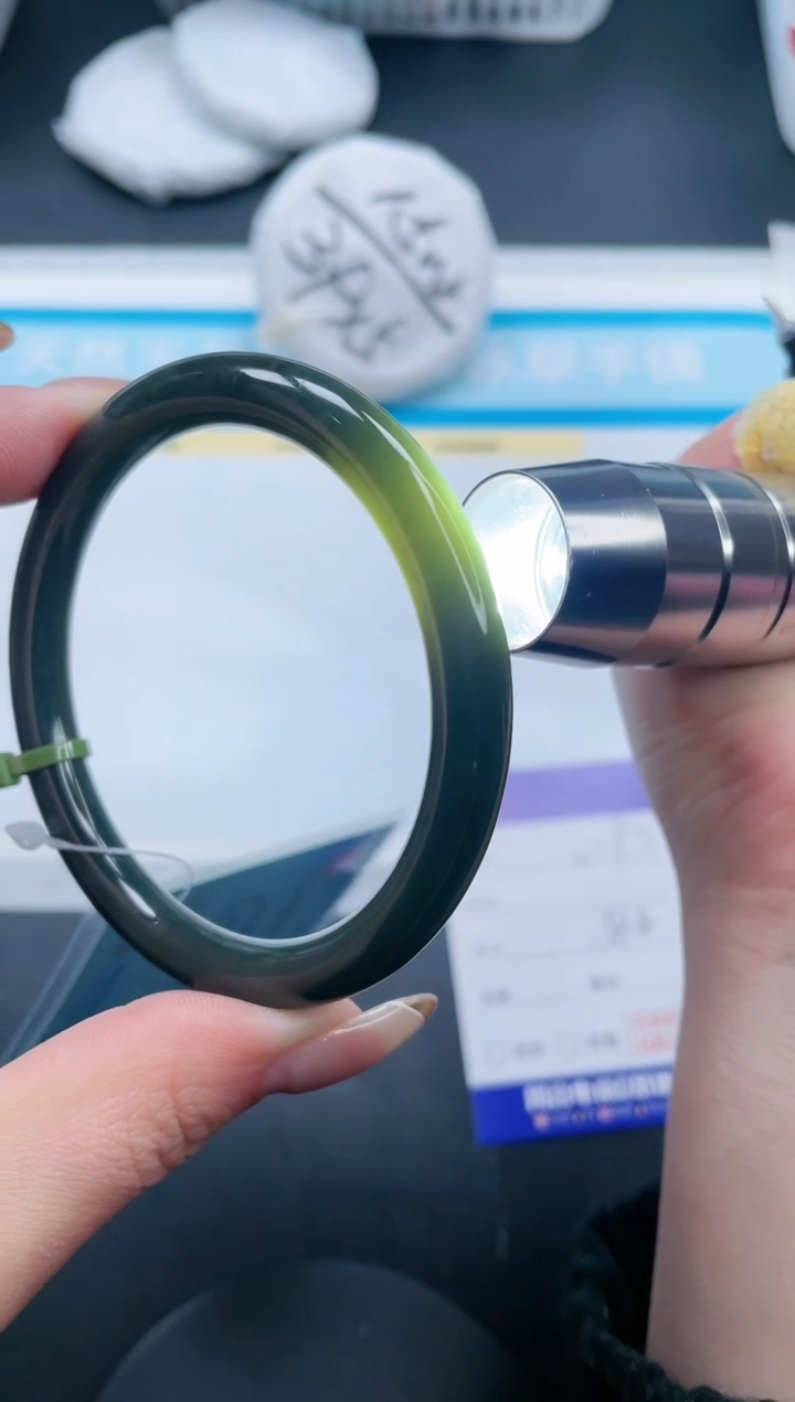 【闪购商品】和田玉手镯未镶嵌15V193-58