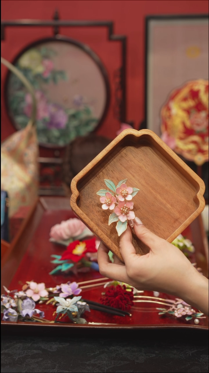 刺绣非遗苏绣手工饰品