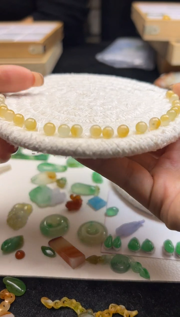 未镶嵌定制翡翠5800+580黄珠子一组-sm145