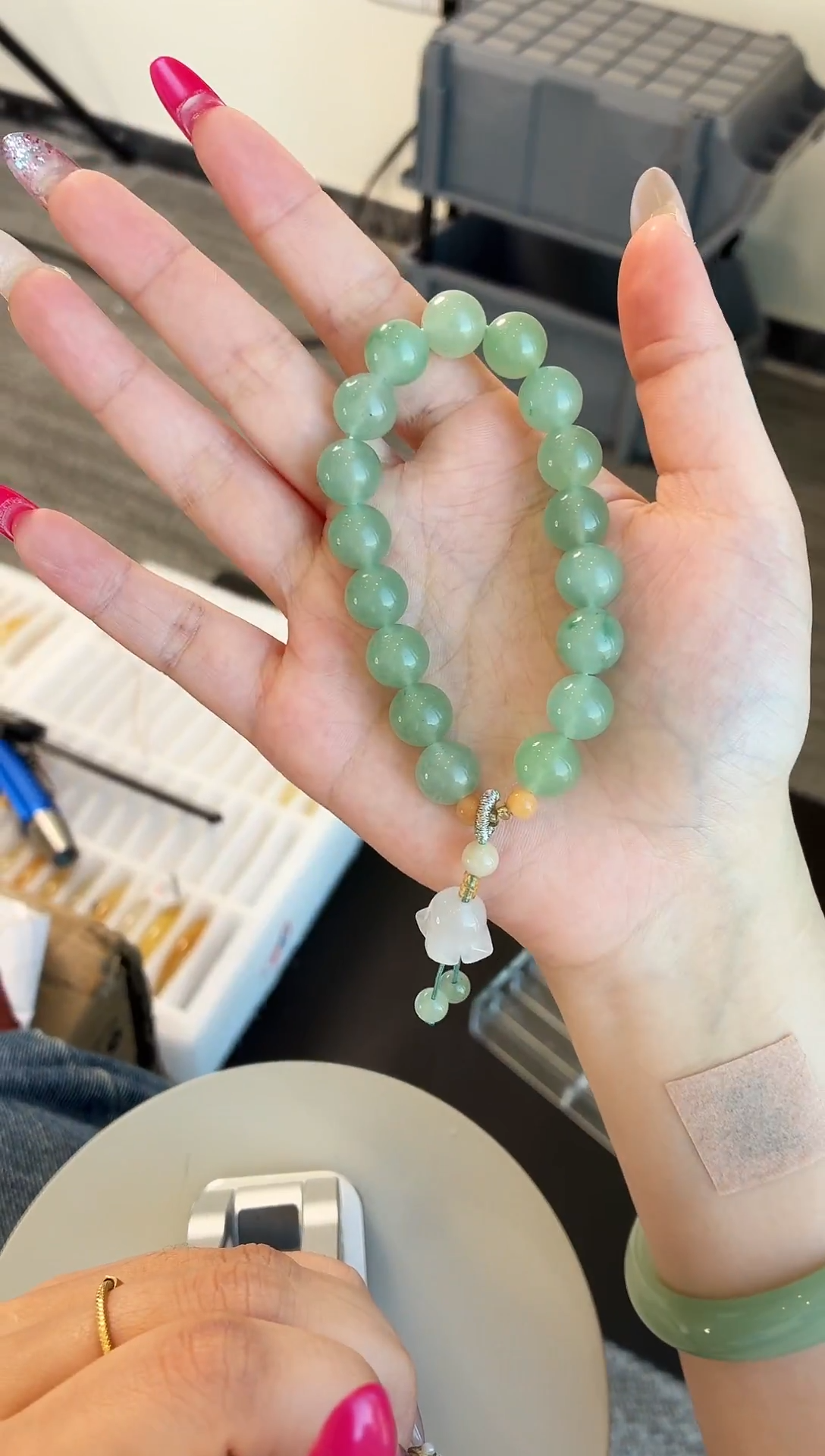 未镶嵌手镯石英质玉40