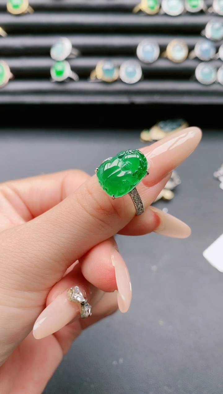 【闪购商品】翡翠戒指银S925镶嵌111111