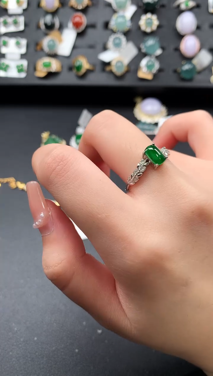 【闪购商品】翡翠戒指银S925镶嵌52141