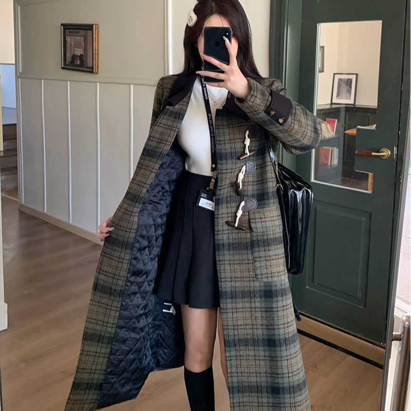加棉加厚牛角扣格子呢子风衣女2025年新款秋冬季时尚大码胖mm外套