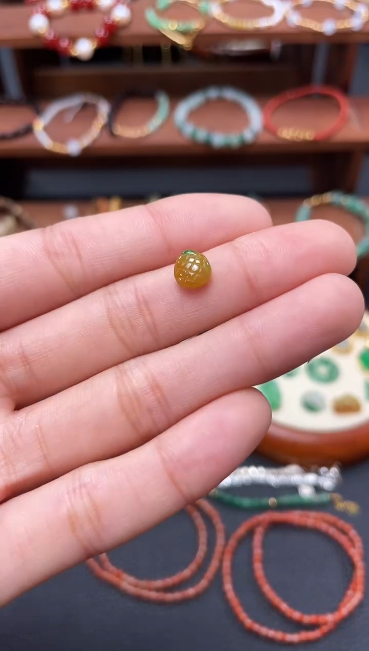 【闪购商品】翡翠吊坠(不含链)18K金镶嵌一个  JK275