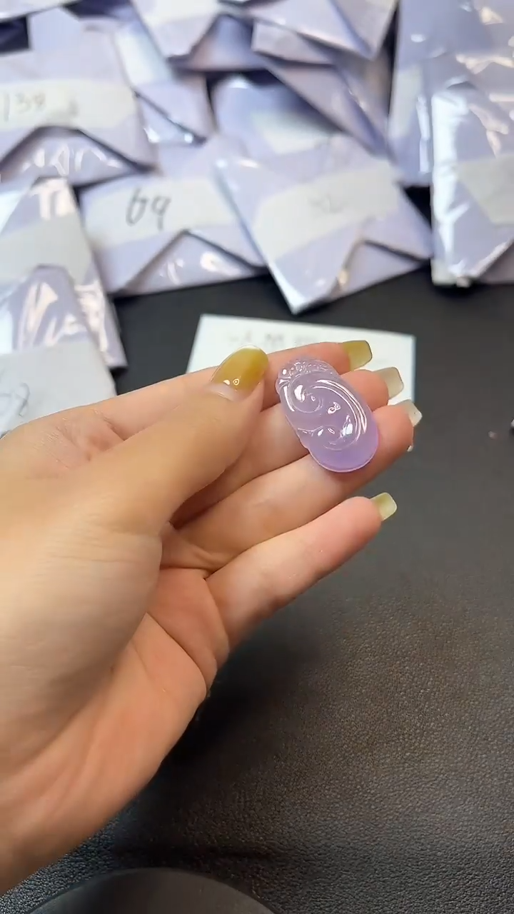 翡翠未镶嵌颈饰时尚精品 一物一拍