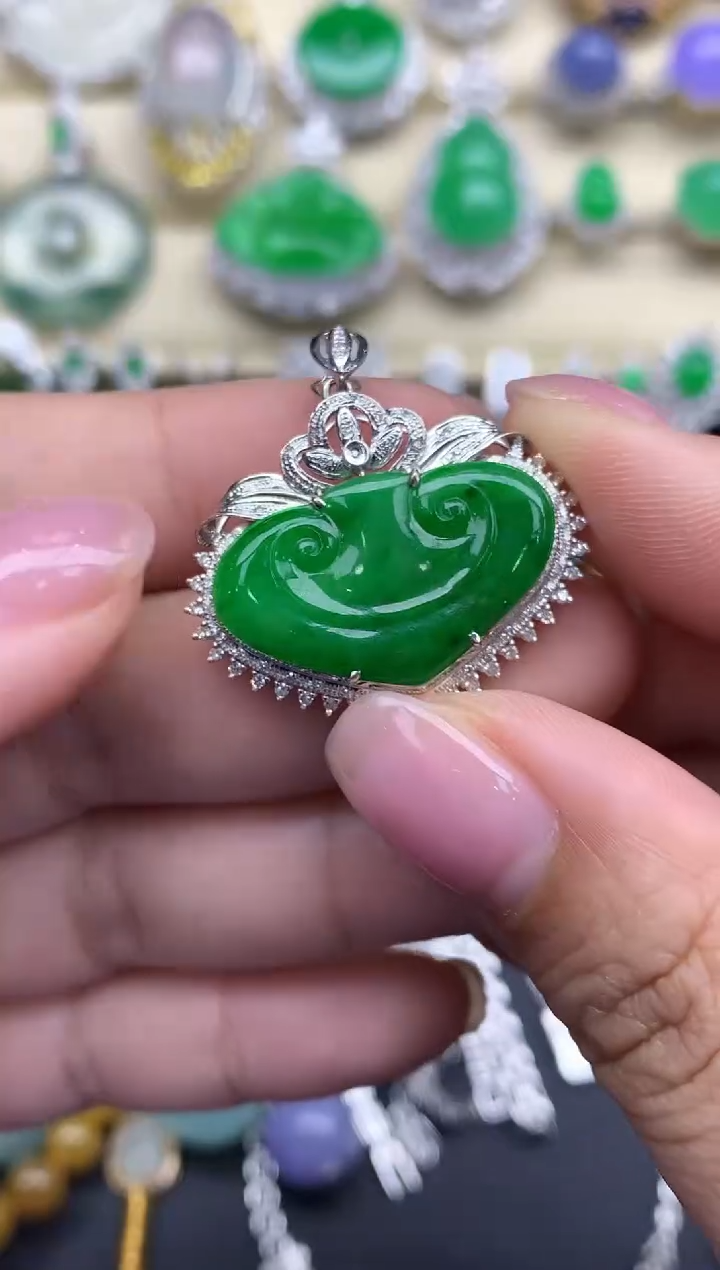 【闪购商品】翡翠颈饰18K金镶嵌326-中国好珍宝