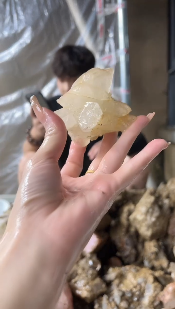 未镶嵌水晶大型摆件（非配饰）448