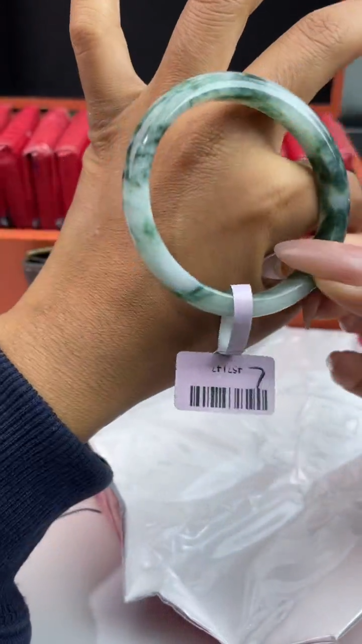 【闪购商品】翡翠手镯未镶嵌11翡翠手镯