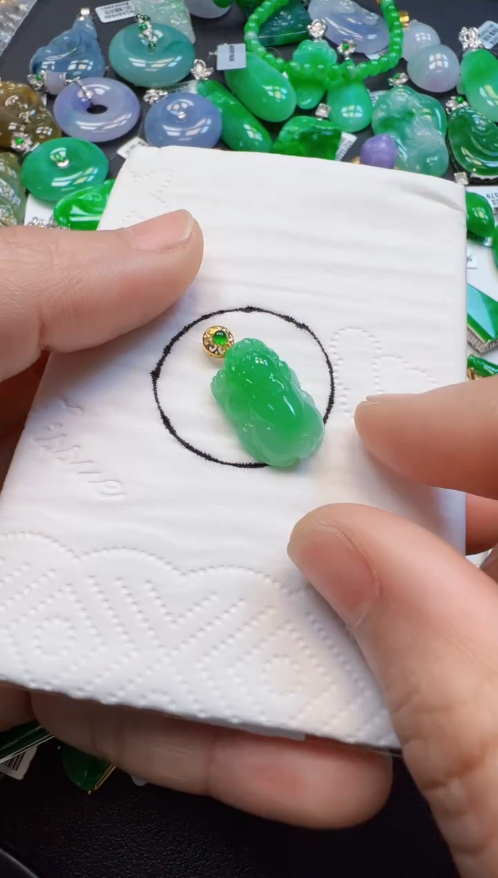 【闪购商品】翡翠吊坠(不含链)18K金镶嵌2980