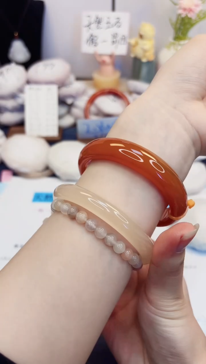 【闪购商品】石英质玉手镯未镶嵌201-玛瑙-圈口62