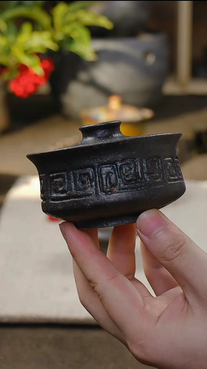 【闪购商品】明静砂器纯手作------青铜纹盖碗