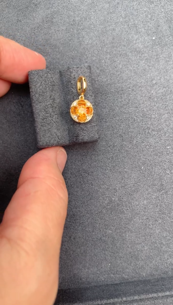 【闪购商品】石榴石（芬达石）颈饰18K金镶嵌芬达吊坠