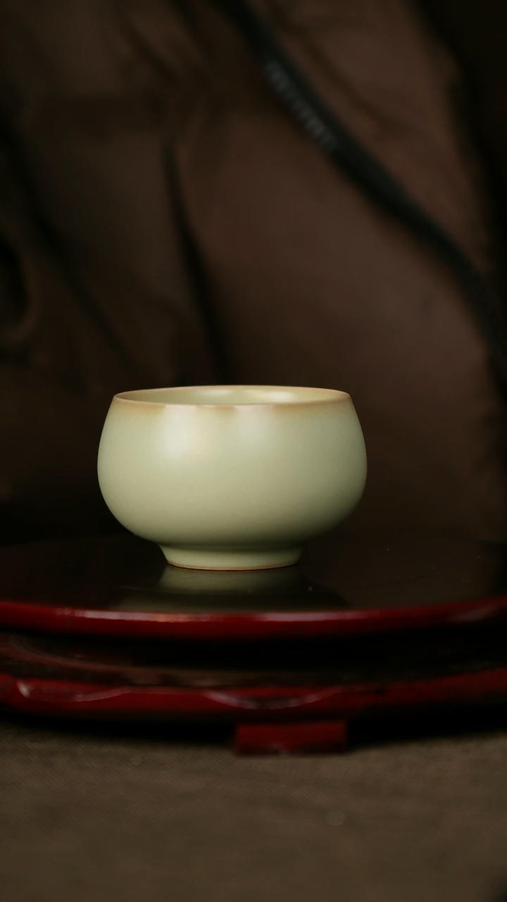 全品 粉青 禅定杯 带底款