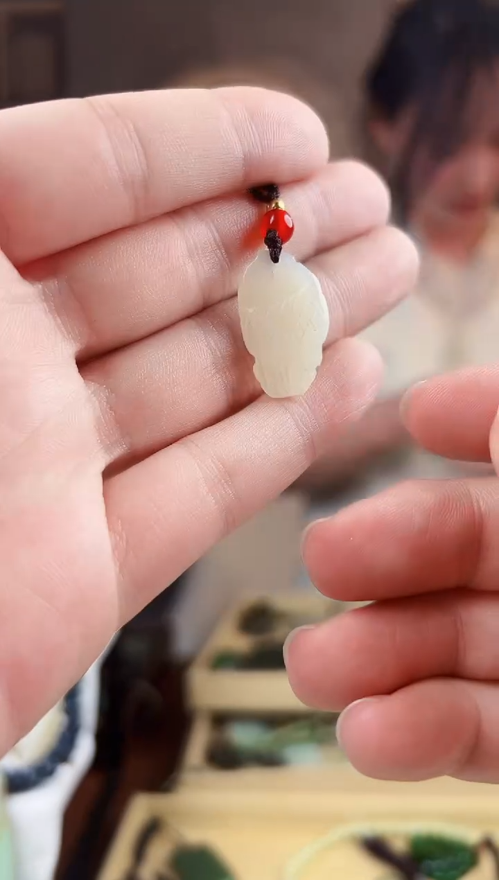 颈饰未镶嵌和田玉拍一发一，多样性发货