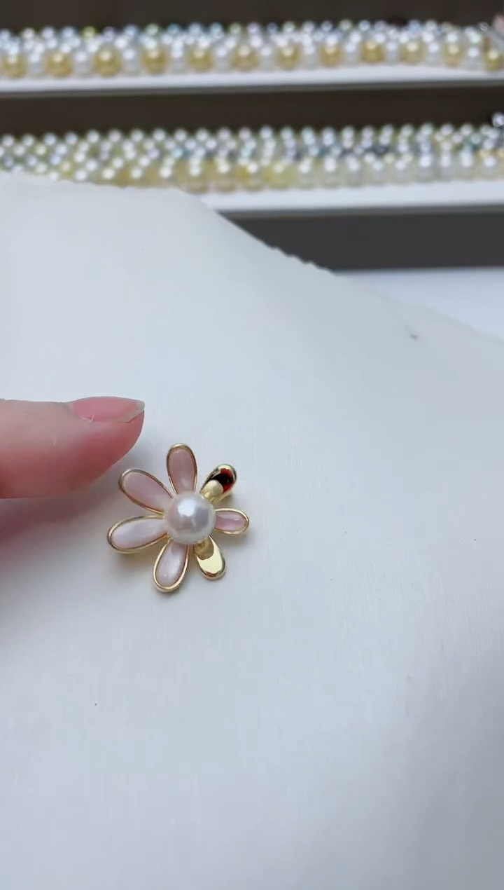 未镶嵌海水珍珠胸饰A55