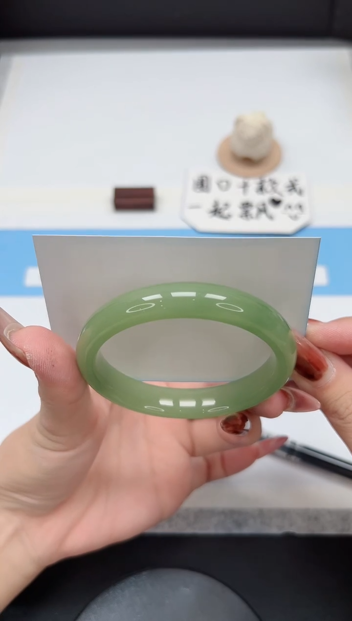 【闪购商品】石英质玉手镯未镶嵌416/58东陵