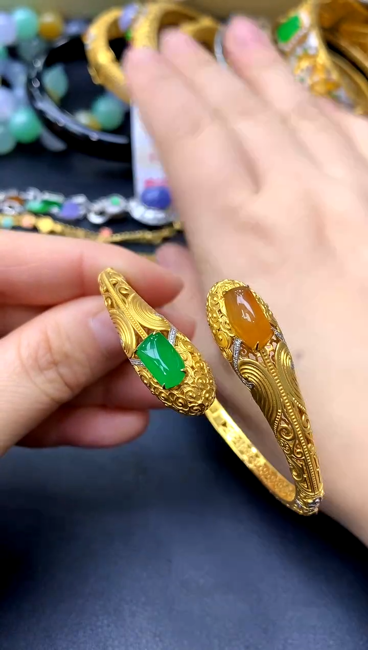 18K金镶嵌手镯翡翠549-中国好珍宝