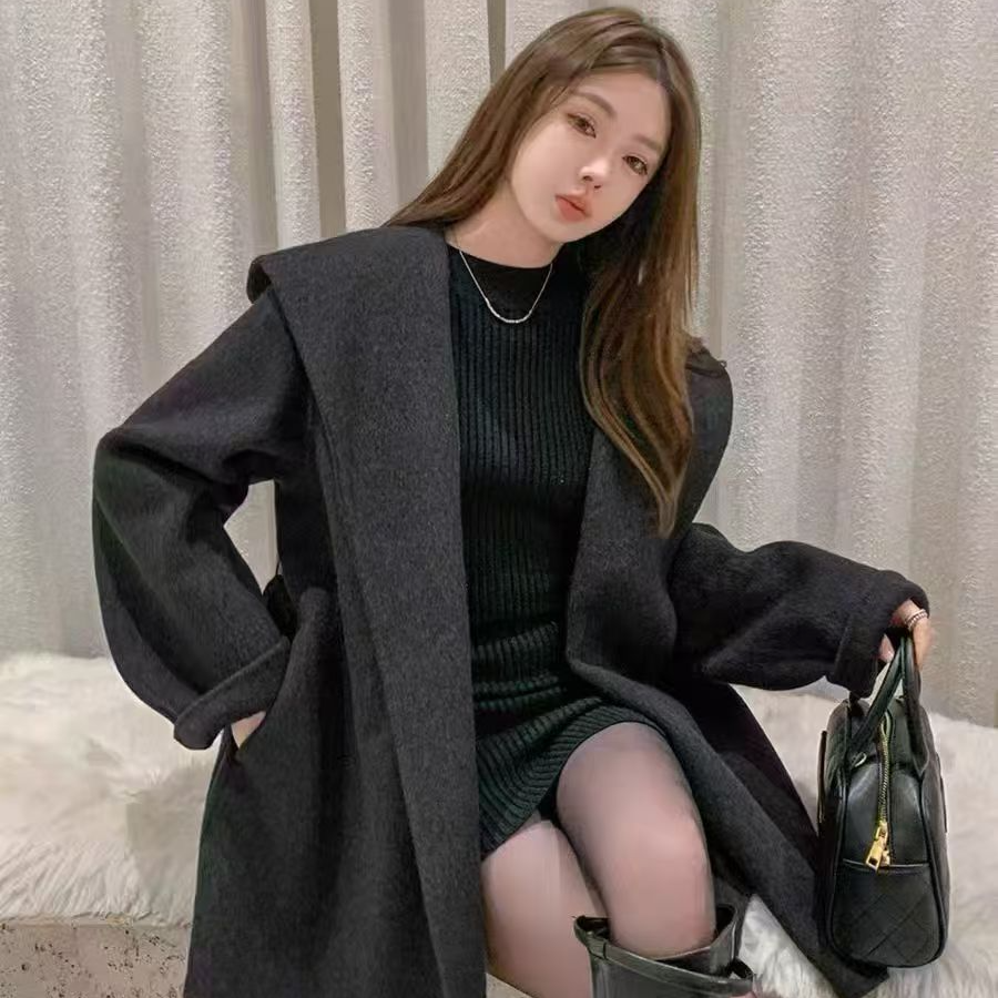 休闲风短款冬季长袖连帽毛呢外套宽松针织加厚时尚