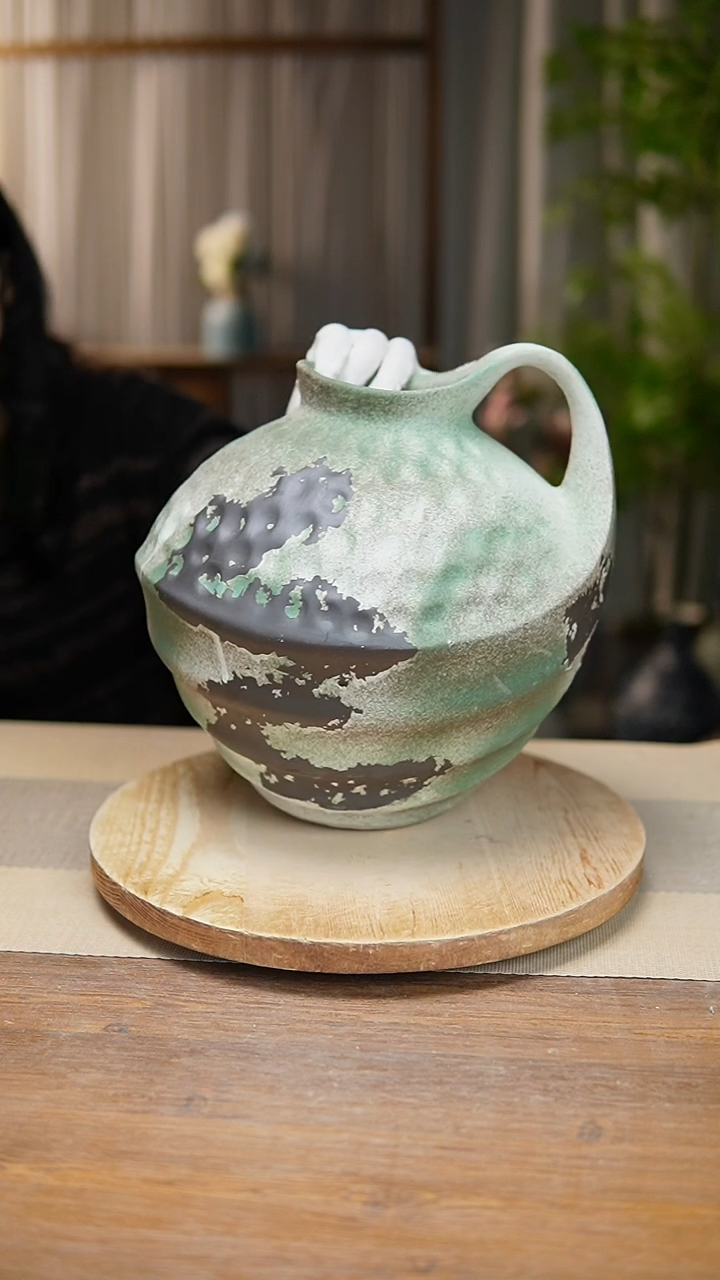 【闪购商品】陶瓷 花器诧寂复古绿胖奶壶