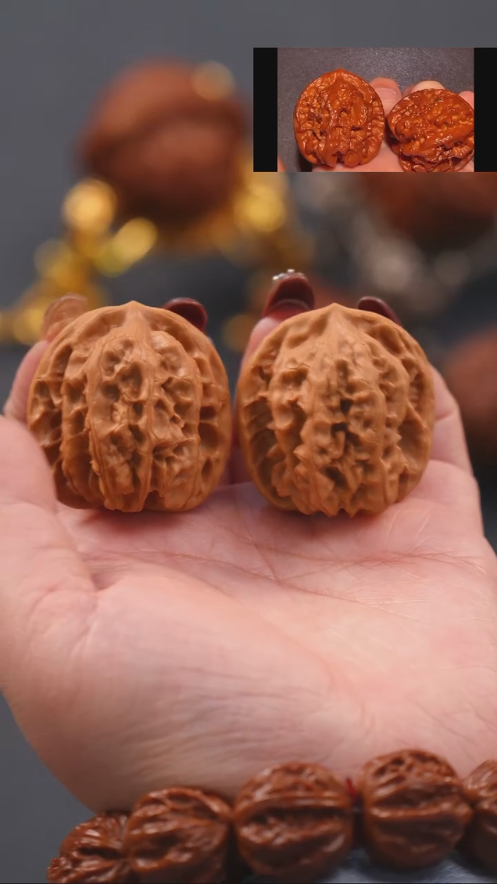 【闪购商品】文玩核桃把件37蜡皮磐石（微修）
