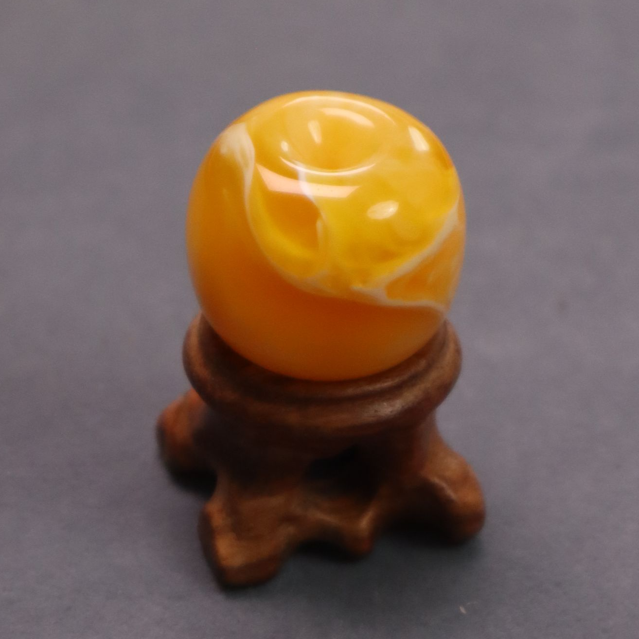 天然蜜蜡浓蜡橘色金瓷溶洞拉丝墩子