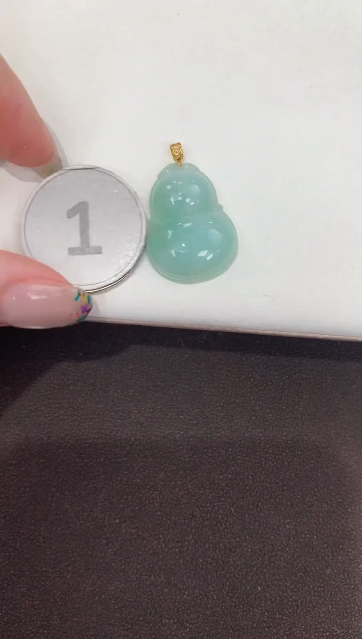 颈饰18K金镶嵌翡翠 天然缅甸a货翡翠