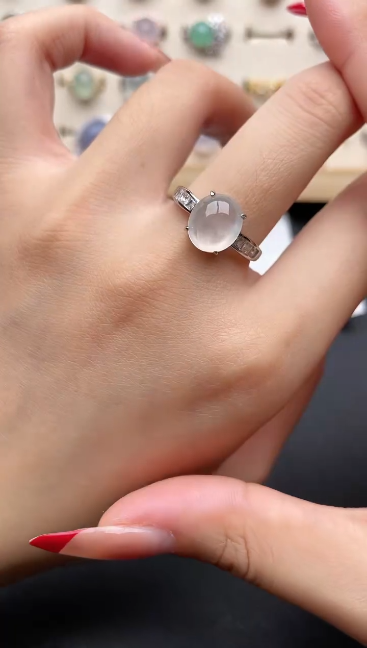 【闪购商品】翡翠戒指银S925镶嵌一物一证一礼盒