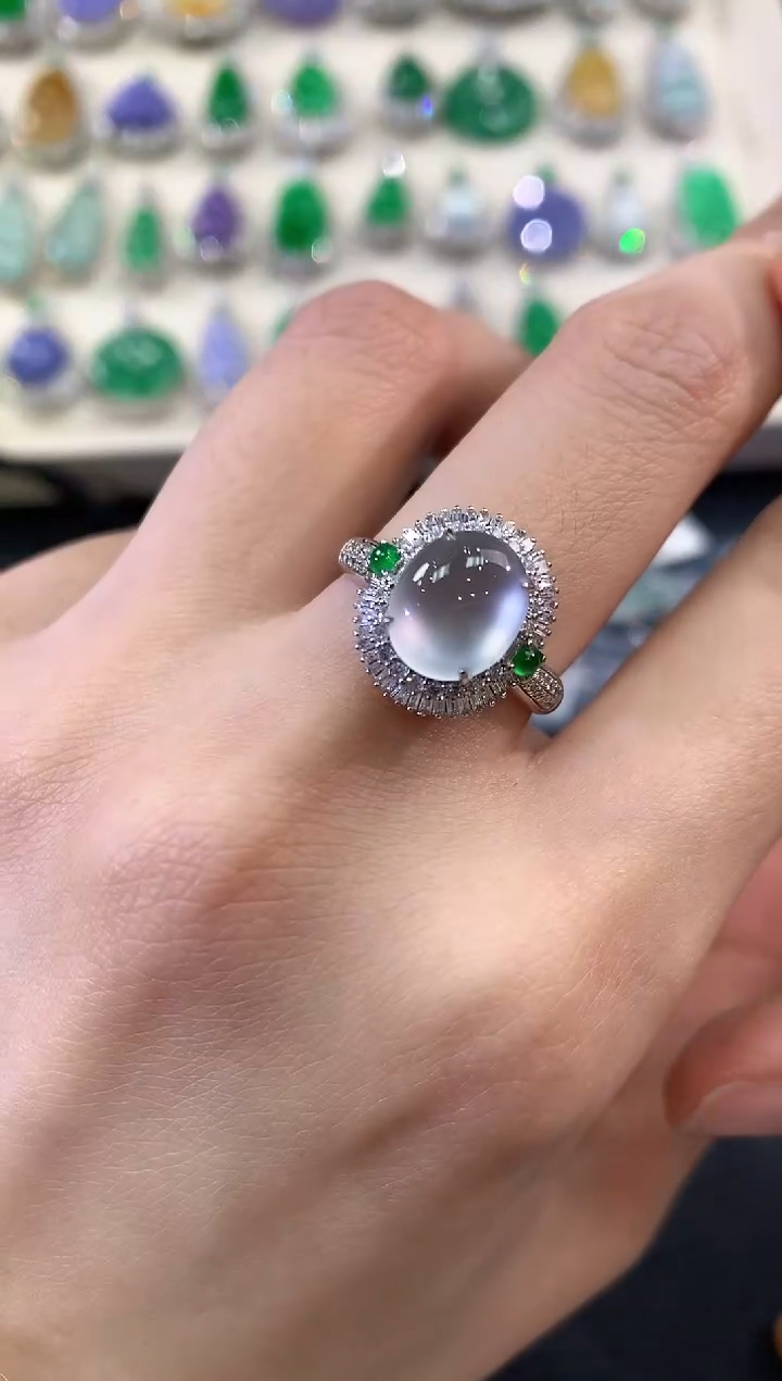 【闪购商品】翡翠戒指18K金镶嵌D47  