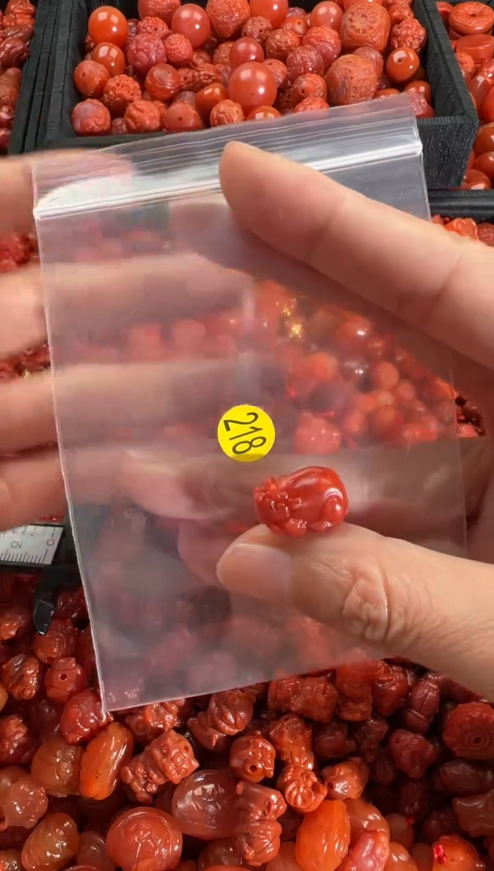 【闪购商品】南红玛瑙颈饰未镶嵌1