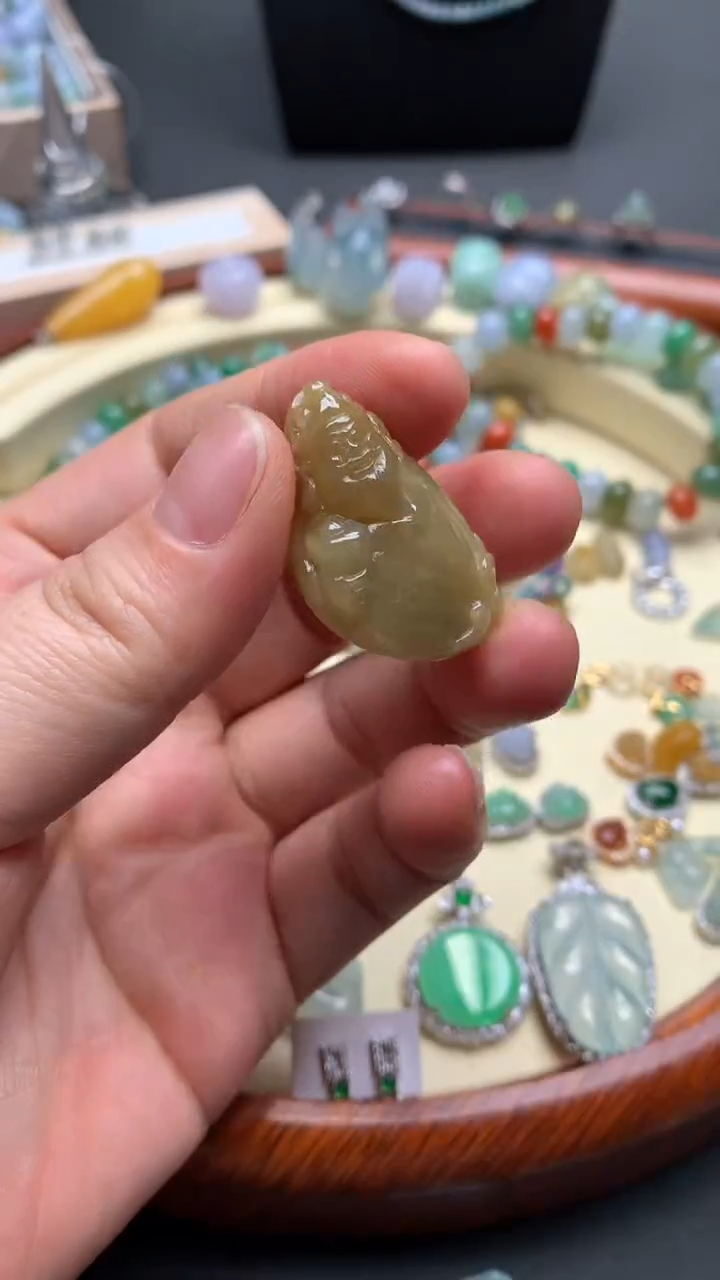 【闪购商品】翡翠颈饰未镶嵌翡翠财神爷 黄