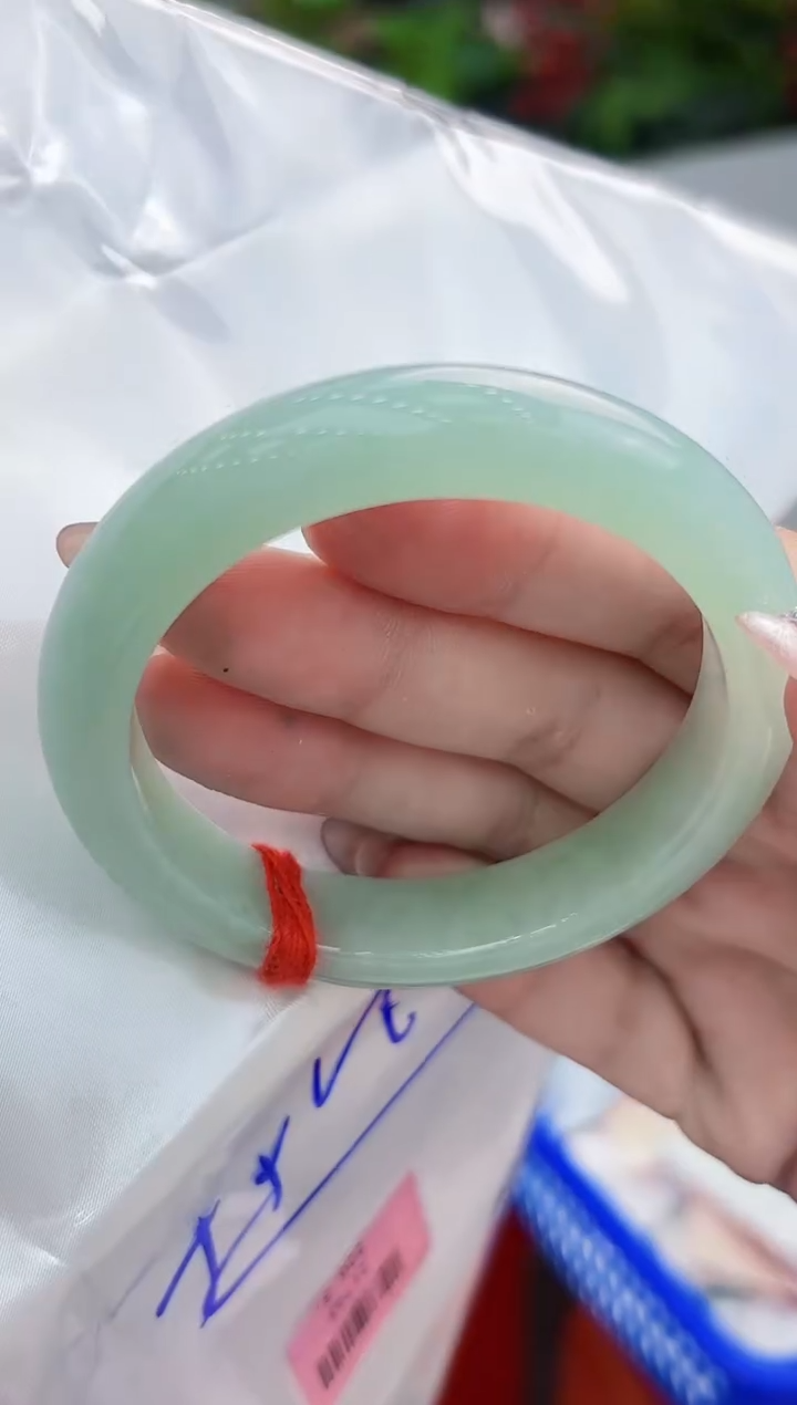 【闪购商品】翡翠手镯未镶嵌翡翠手镯