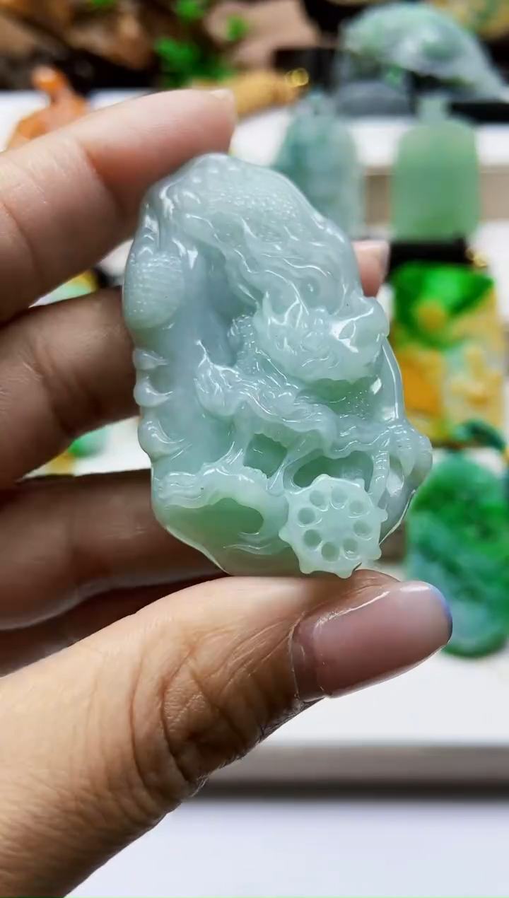 颈饰未镶嵌翡翠翡翠A货