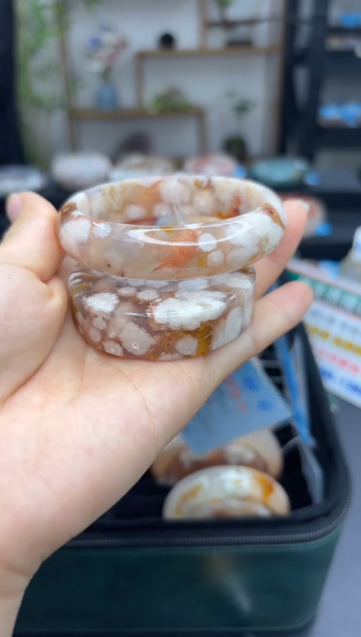 【闪购商品】石英质玉手镯未镶嵌A148(57圈赠送镯心)