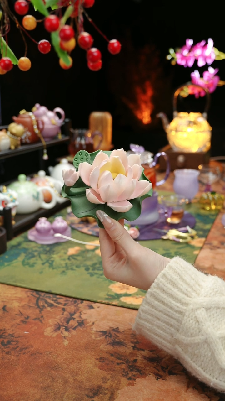 【闪购商品】陶瓷荷花摆件香茶扩香器