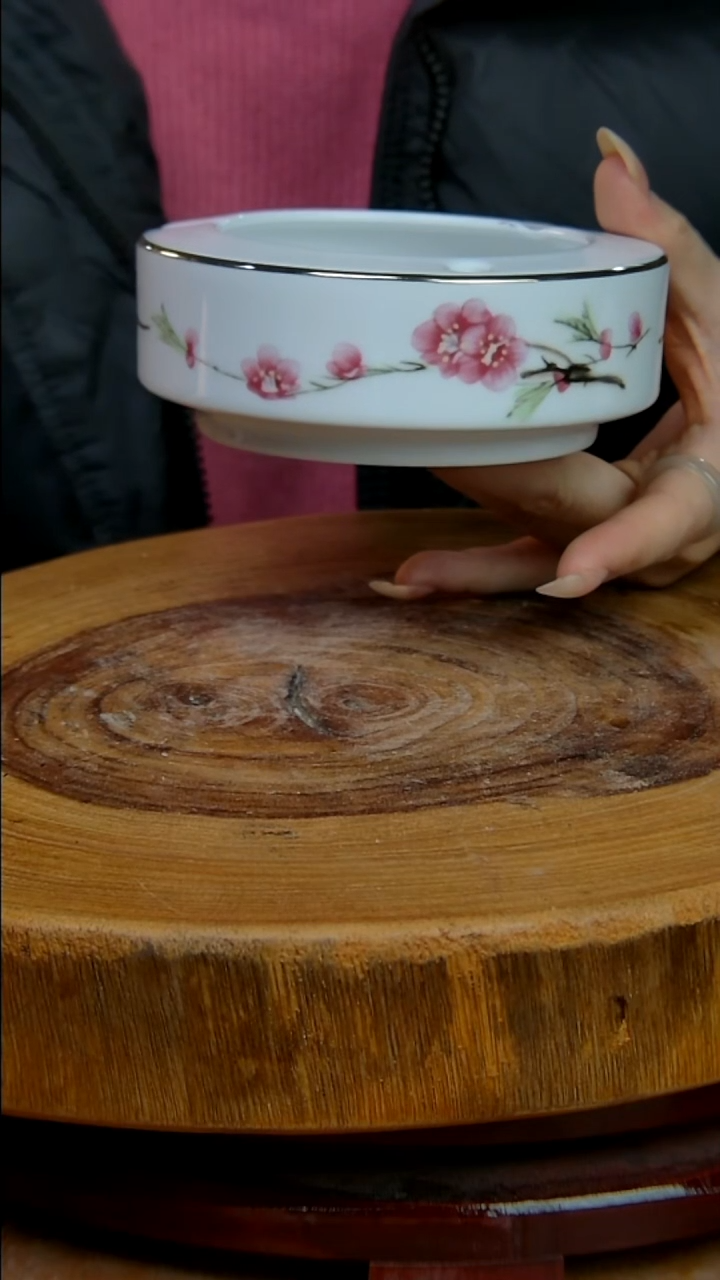 摆件陶水点桃花烟灰缸