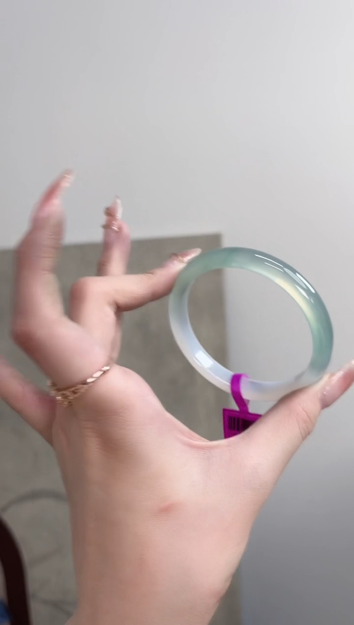 【闪购商品】玛瑙/玉髓手镯未镶嵌57-58圈 需要包容