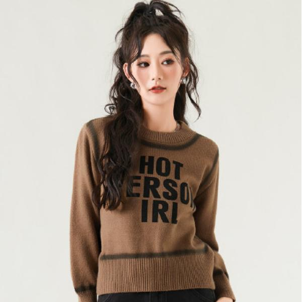 A201短款圆领毛衣