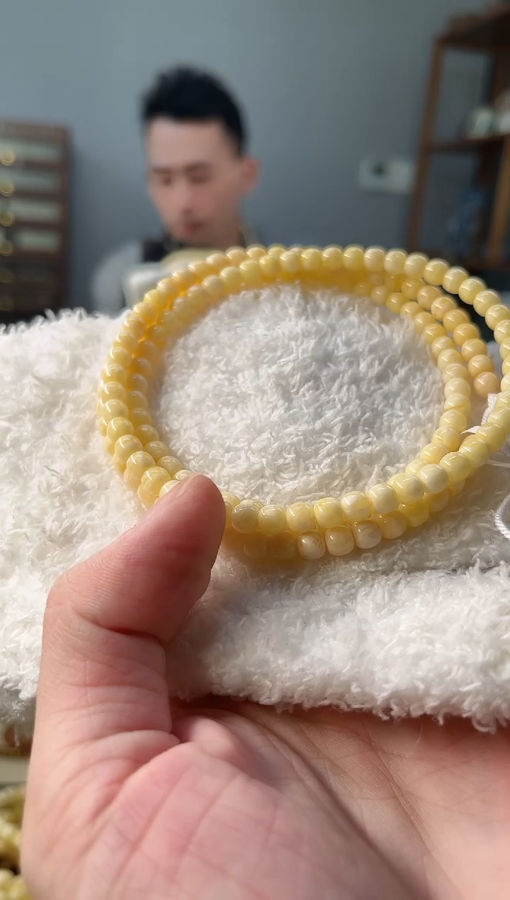 裸石琥珀未镶嵌根***醒琥珀蜜蜡d109