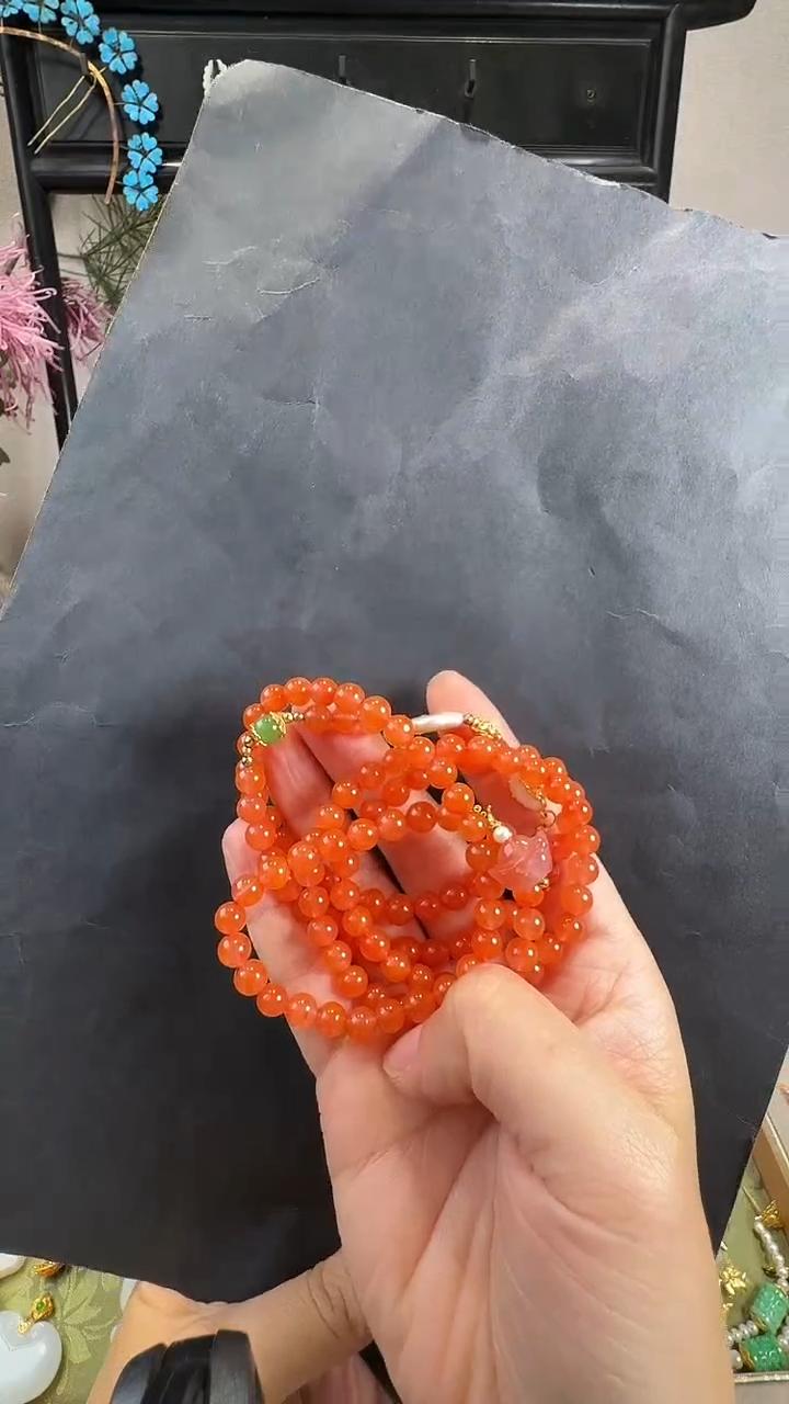 颈饰未镶嵌南红玛瑙手链