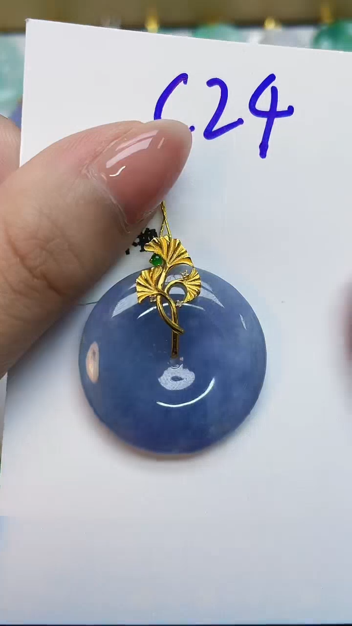 翡翠18K金镶嵌颈饰0000000000