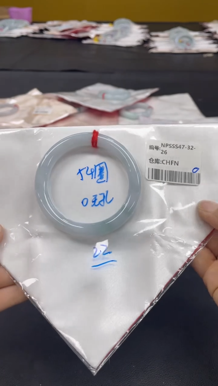 未镶嵌手镯翡翠翡翠手镯