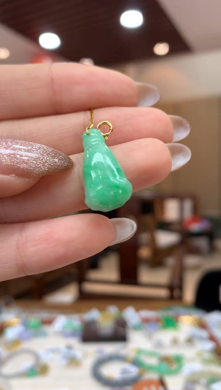 吊坠(不含链)18K金镶嵌翡翠莲蓬