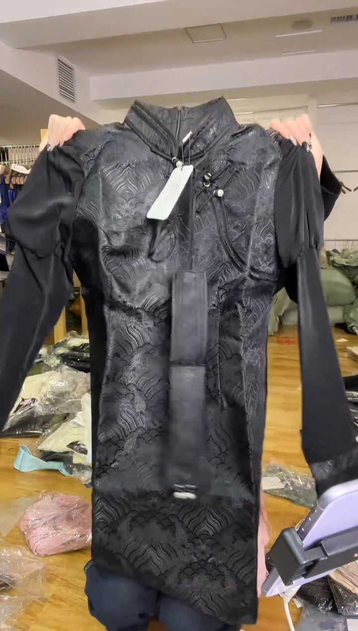 连衣裙       XL码      120-130斤