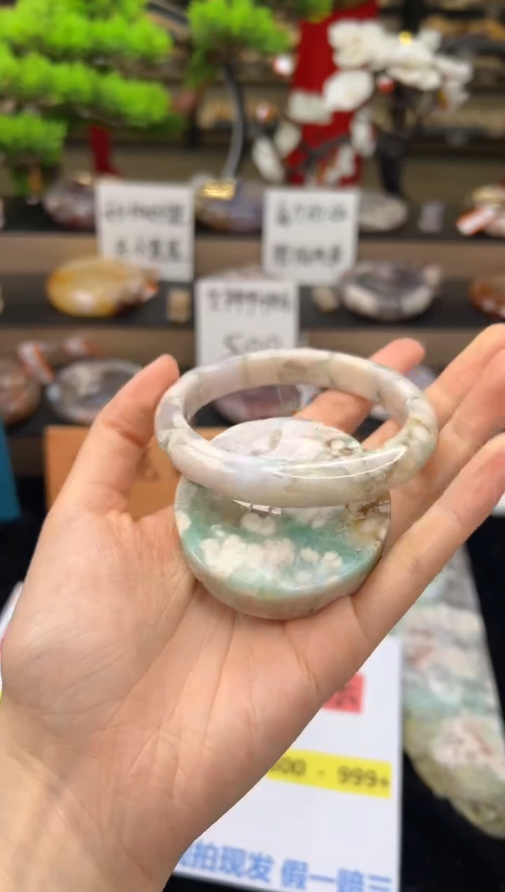 【闪购商品】石英质玉手镯未镶嵌60圈口（赠送镯心）62354