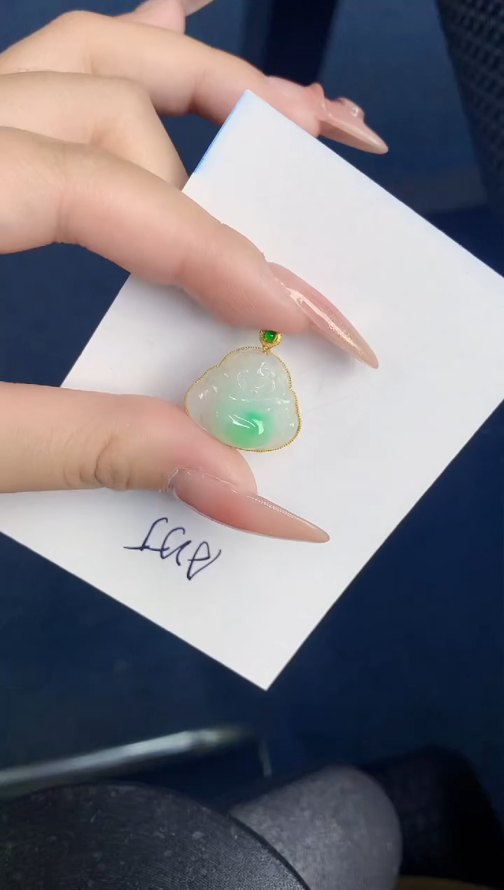 【闪购商品】翡翠颈饰18K金镶嵌000000000