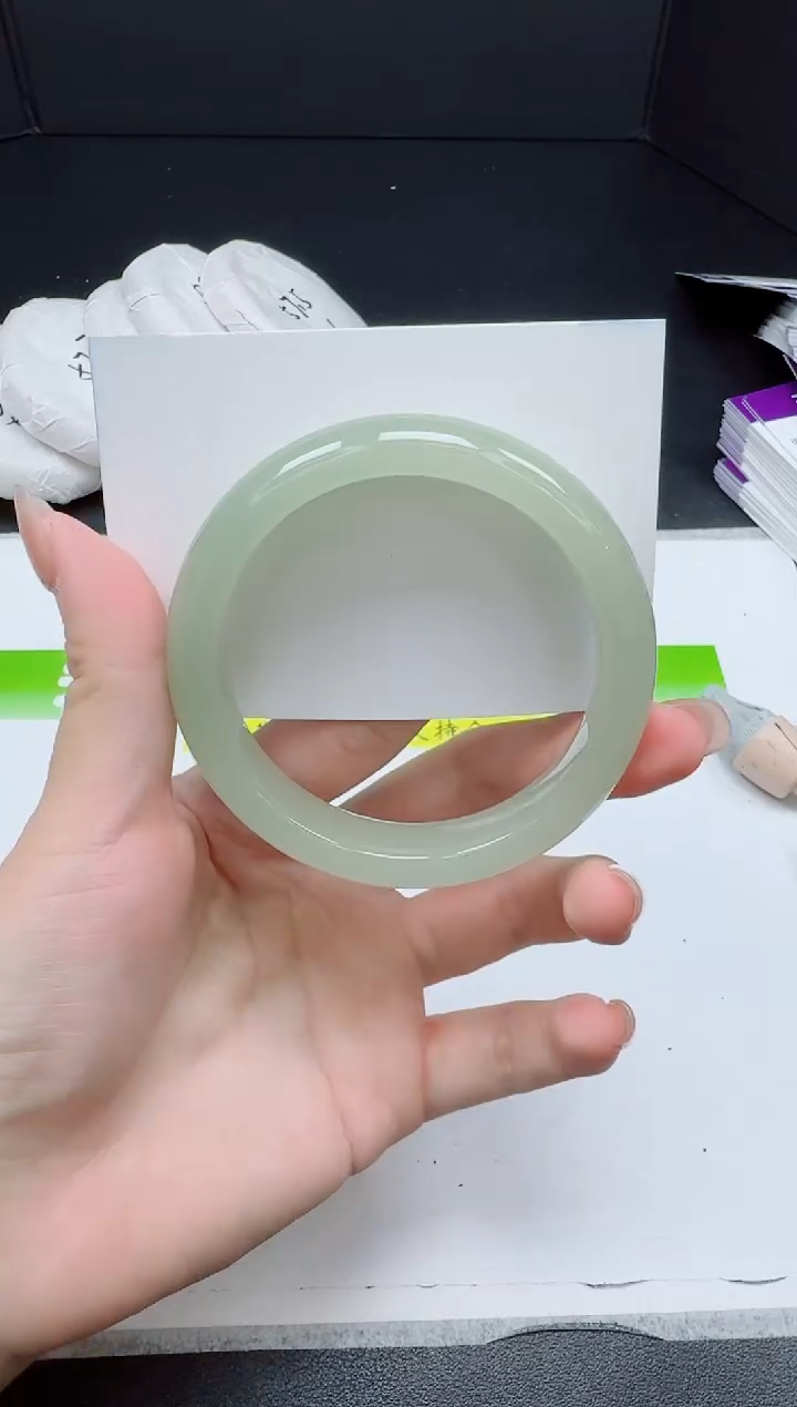 石英质玉手镯未镶嵌081-56