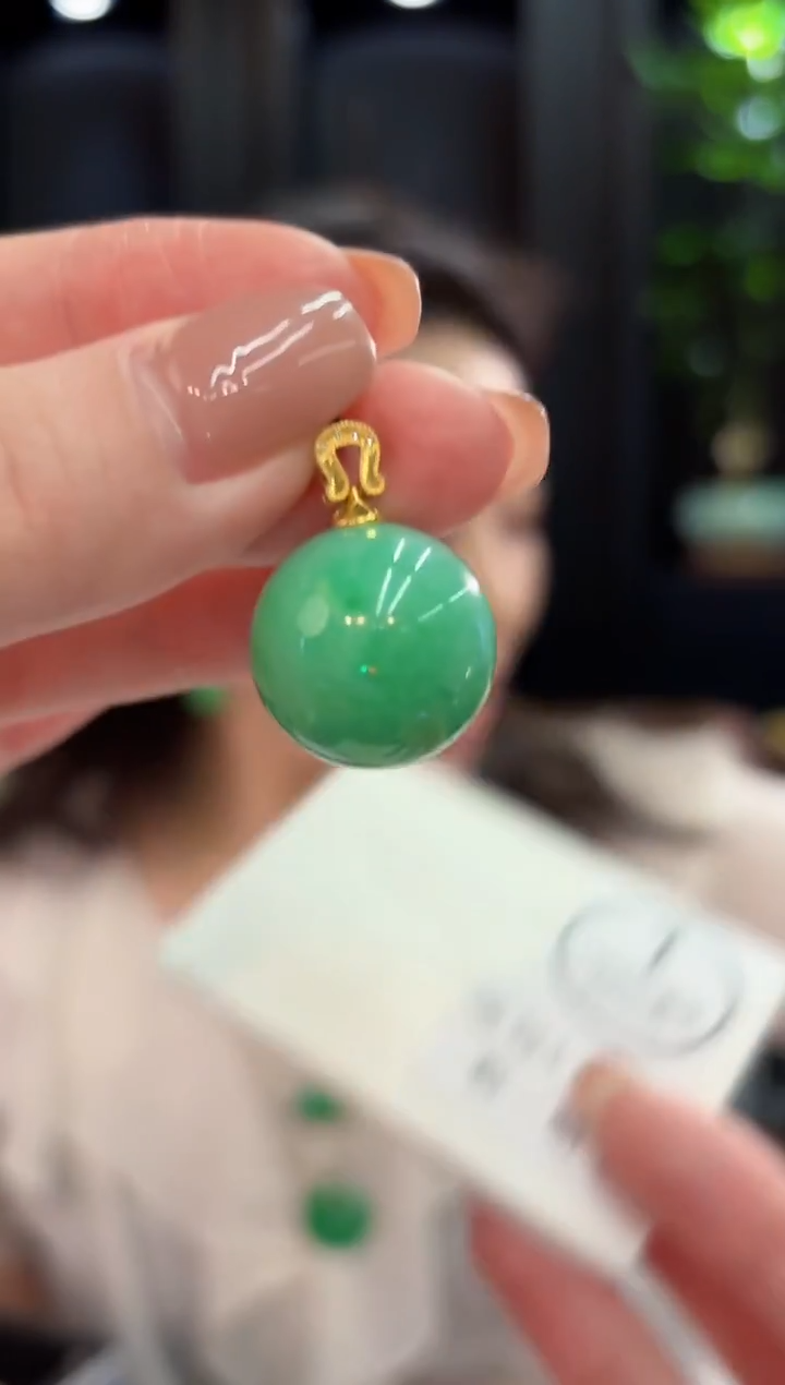 吊坠(不含链)18K金镶嵌翡翠 缅甸A货/支持复检/一件