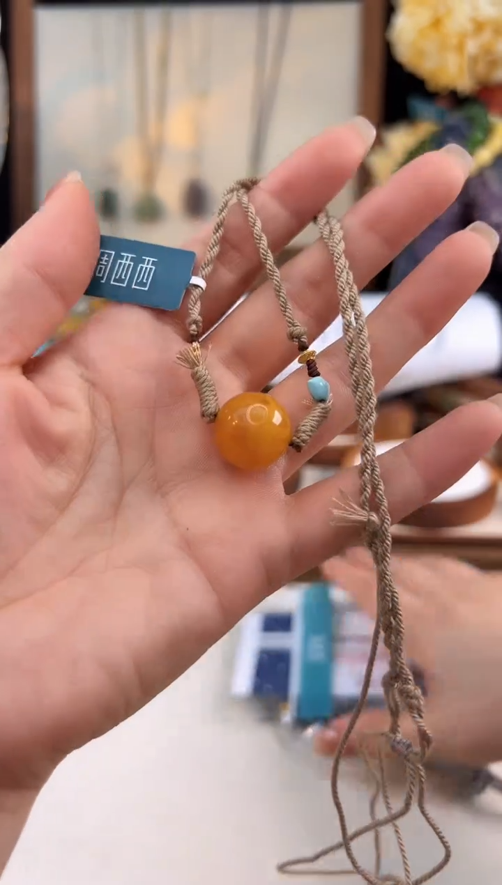 吊坠琥珀未镶嵌@@D932J011177