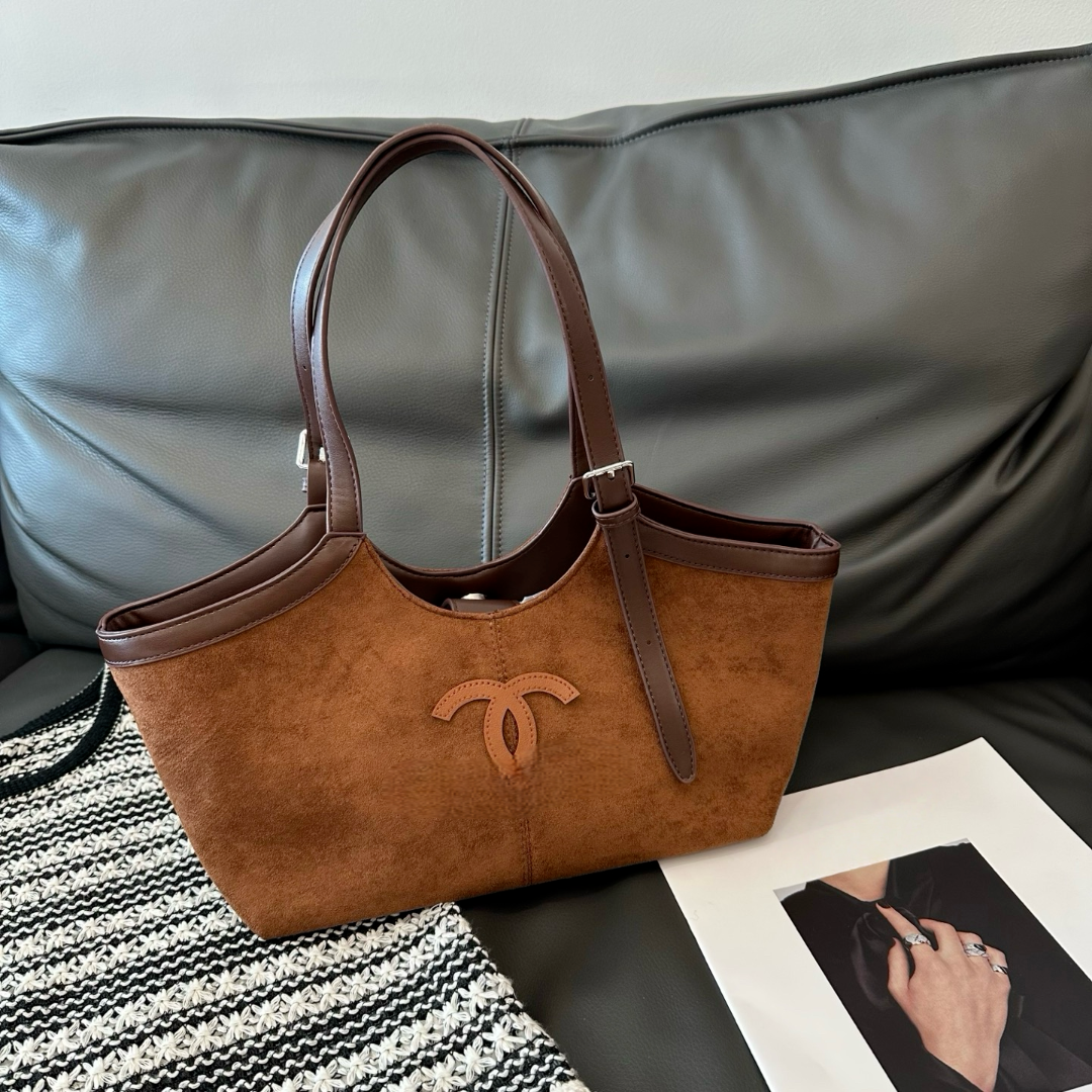 1083   麂皮饺子包（小香风）